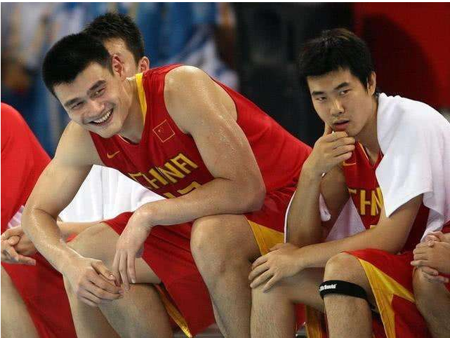 中国女足出战英格兰女足名单：王霜、吴海燕领衔，张琳艳在列（中国女足对阵英格兰名单公布：王霜、吴海燕领衔，张琳艳入选）