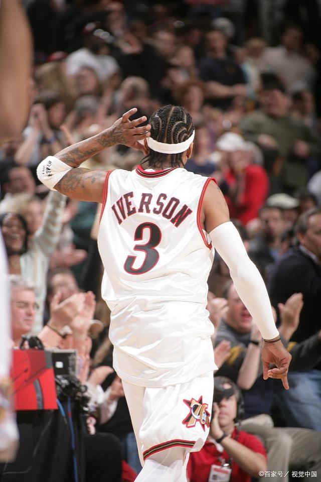 瑞天空：热刺、利物浦与扬-迪奥曼德的团队展开深度接触（瑞天空：热刺与利物浦正与扬-迪奥曼德团队密切商谈）