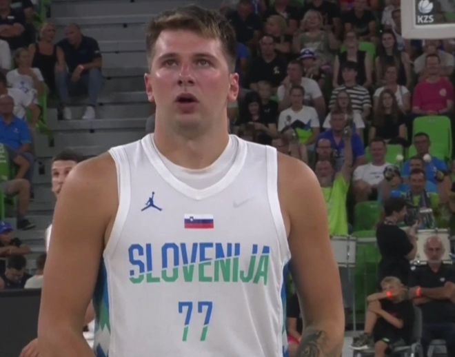 4战全胜，黄潜主帅马塞利诺当选西甲11月最佳教练（四连胜加冕！黄潜主帅马塞利诺荣膺西甲11月最佳教练）