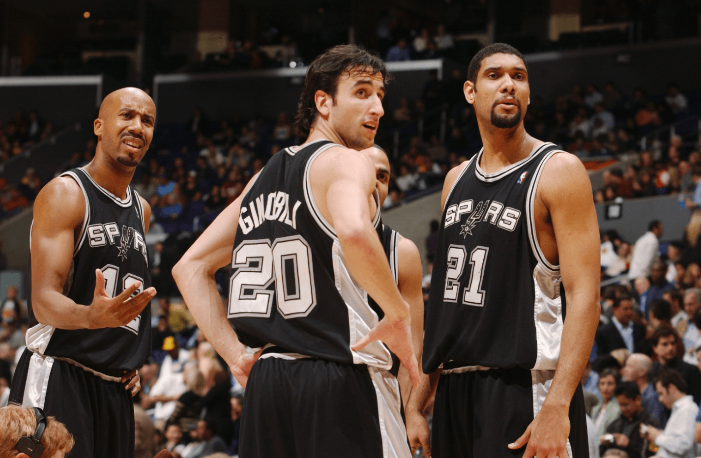 半场战报：巴西国际1-0桑托斯，帕特里克破门（半场快讯：巴西国际1-0领先桑托斯，帕特里克建功）