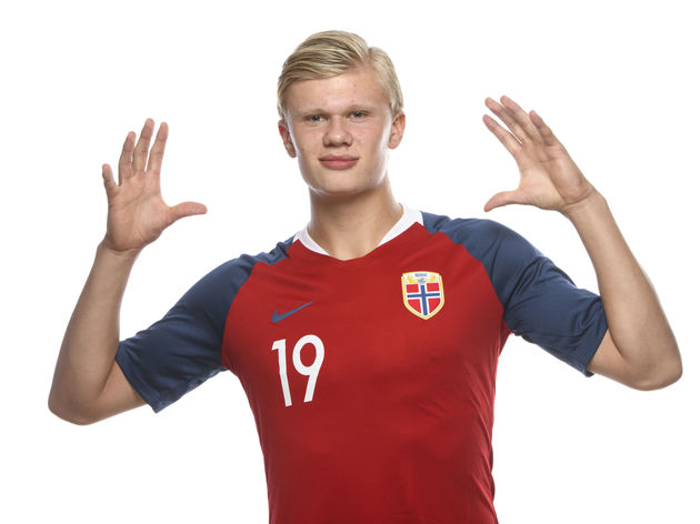 库里40+&谢泼德成X因素？老詹圣诞谢幕战？预测明日5场圣诞大战（库里冲40+、谢泼德或成X因素？詹姆斯圣诞谢幕战？明日五场圣诞大战前瞻）