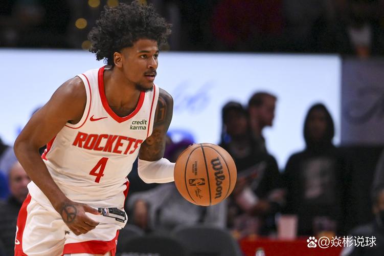 上次英超客战桑德兰，阿森纳依靠吉鲁替补梅开二度4-1胜（英超上次做客桑德兰，阿森纳凭吉鲁替补梅开二度4-1告捷）