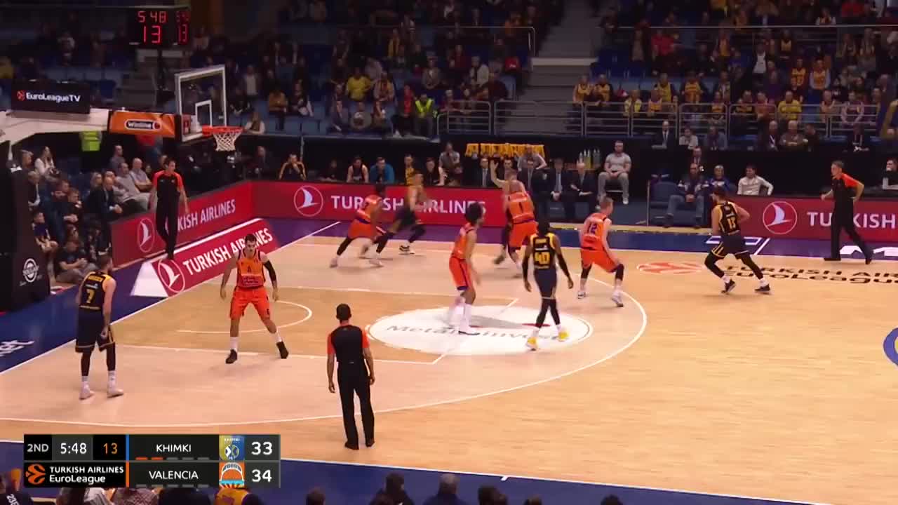 合肥狂风篮球俱乐部：崛起的篮球新星（合肥狂风篮球俱乐部：崭露头角的篮坛新秀）