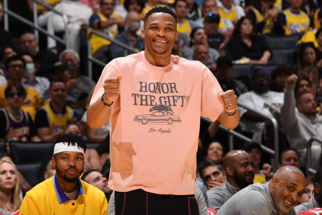 萨索洛vs热那亚：马蒂奇、贝拉尔迪首发，马利诺夫斯基、洛伦佐-科隆博出战（萨索洛对阵热那亚：马蒂奇携贝拉尔迪先发，马利诺夫斯基、洛伦佐-科隆博登场）