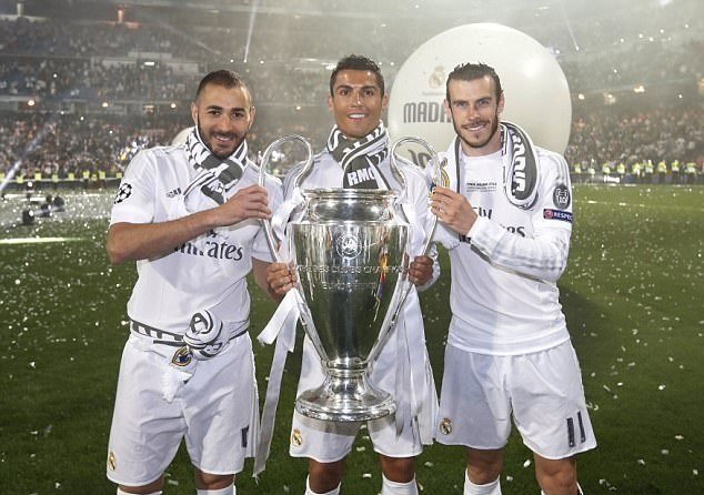 就在今天，12月6日下午！中超传来了山东鲁能、韩鹏和上海申花的新消息（今日12月6日下午，中超传出山东鲁能、韩鹏与上海申花最新动态）