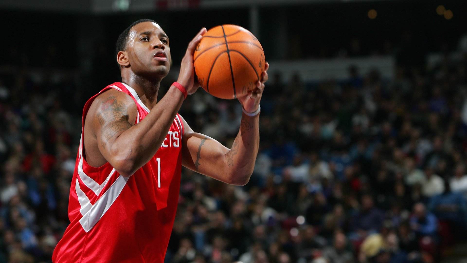 老鹰vs子弹前瞻：两队近期状态低迷，进攻火力决定走向（老鹰战子弹前瞻：状态下滑成共性，火力对比或成胜负手）