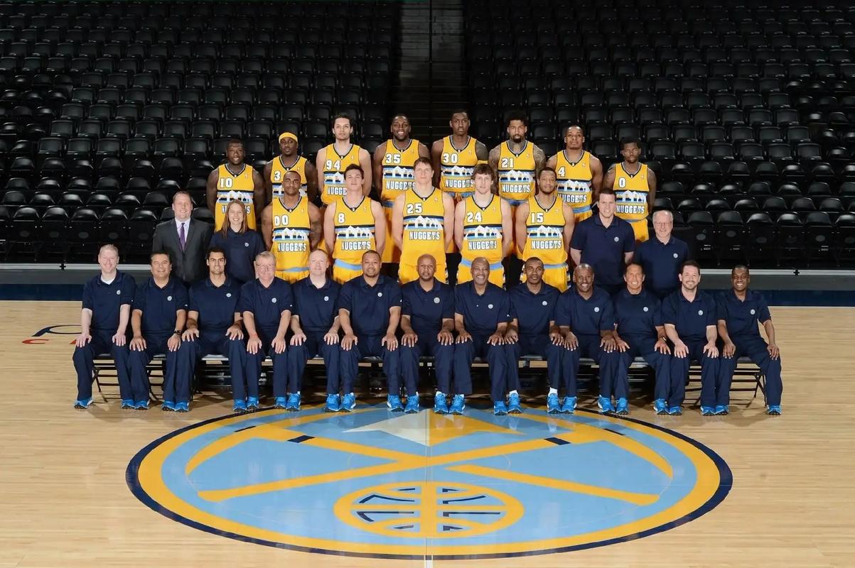 足球这项运动陪伴了我整个初高中，今天我十八岁了，...（十八岁这天，回望与足球同行的初高中岁月）