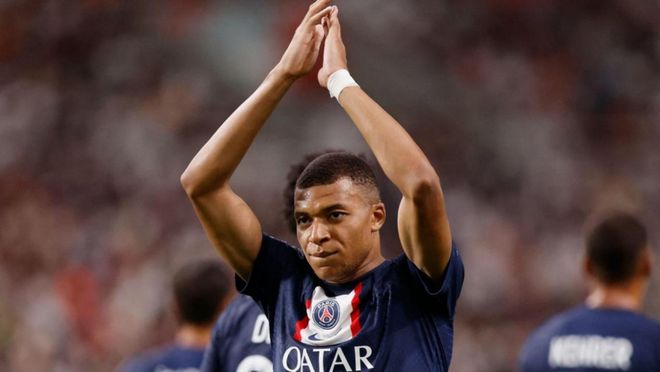 东契奇推动湖人交易字母哥，詹姆斯或否决（东契奇力推湖人求购字母哥，詹姆斯或将否决）