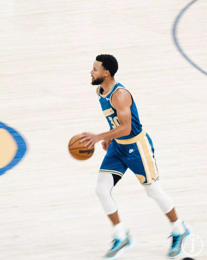 尤尔曼德：马扎腿部有些不适；霍夫曼预判强，是球队重要一员（尤尔曼德：马扎腿部轻微不适，霍夫曼预判出色系球队重要一员）