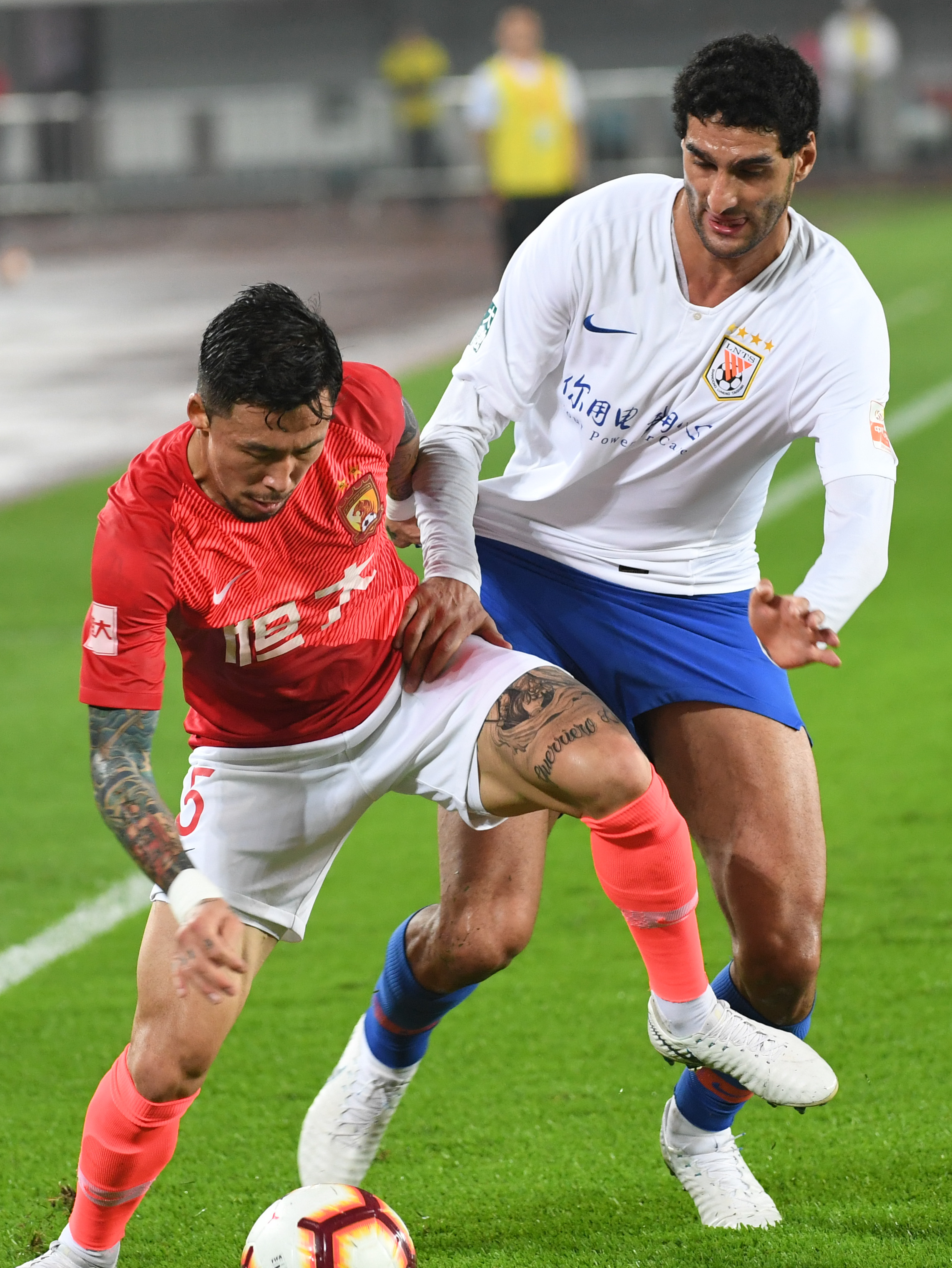 意甲战报：索尔斯比头球制胜，热那亚2-1力克维罗纳（意甲：索尔斯比头槌建功，热那亚2-1击败维罗纳）