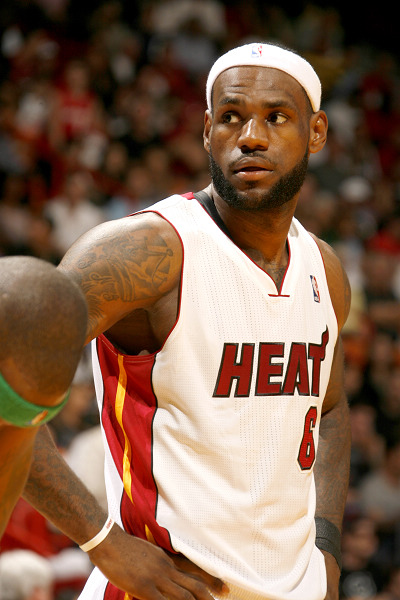 半场战报：汉堡0-1云达不莱梅，斯特奇破门（半场速递：汉堡暂0-1落后云达不莱梅，斯特奇打破僵局）