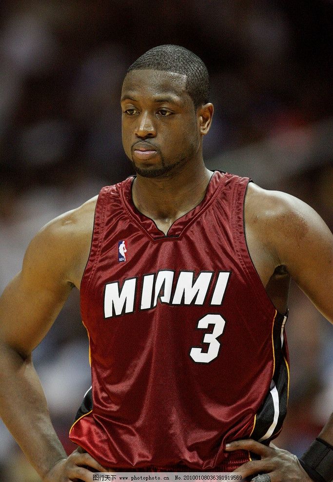 莱恩纳德三次颠球绝杀名场面（莱恩纳德三次弹框压哨绝杀名场面）