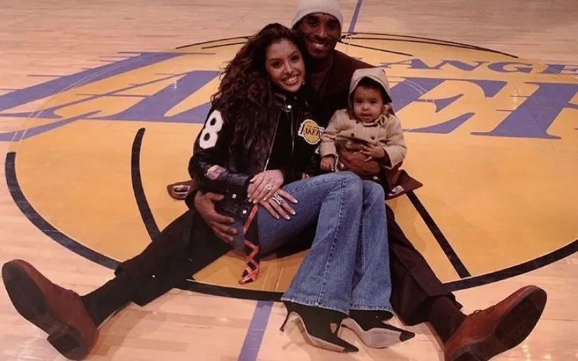 阿莫林：B费可能会因伤错过一些比赛，梅努下场也无法登场（阿莫林称B费恐因伤缺席部分比赛，梅努也将无缘下一战）